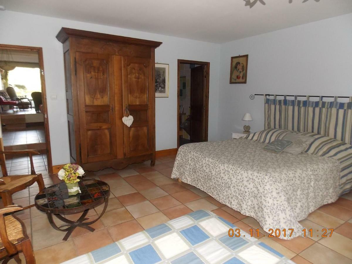 Bed and Breakfast A La Mare Du Vieux Chene Bellegarde-Poussieu Exterior foto